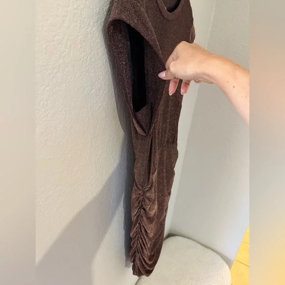 Evereve Ashlyn Metallic Sparkle Brown Mini Dress - Picture 4 of 6